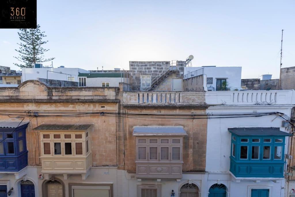 Beautiful, Typical Maltese 4Br Home With Roof Top By 360 Estates Sliema Exterior foto